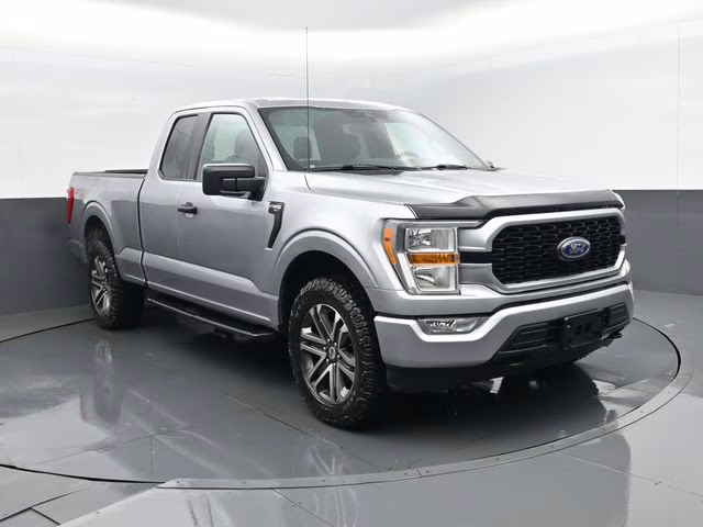 2021 Silver Metallic Ford F-150 XL 4X4 Truck