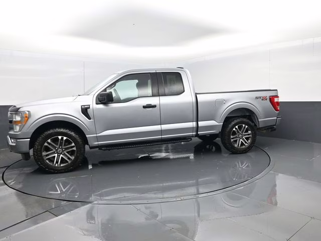 2021 Silver Metallic Ford F-150 XL 4X4 Truck