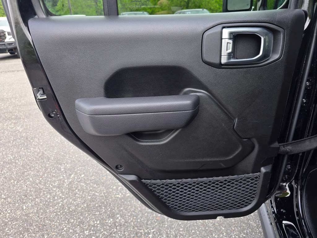 2025 Black Clearcoat Jeep Wrangler Willys 4xe 4X4 SUV