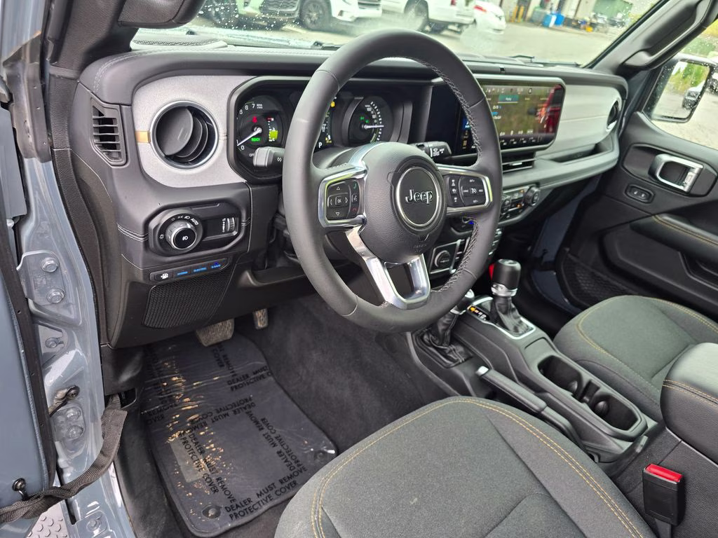 2025 Anvil Clear Coat Jeep Wrangler Sahara 4xe 4X4 SUV