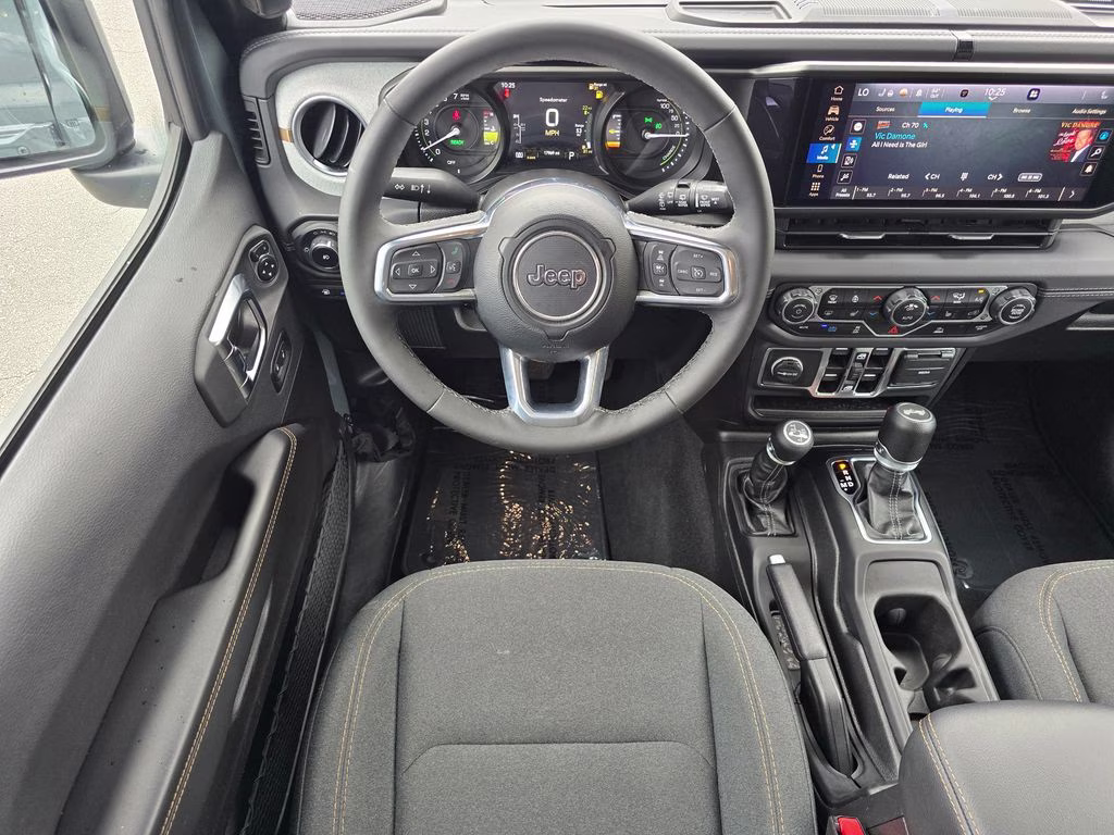 2025 Anvil Clear Coat Jeep Wrangler Sahara 4xe 4X4 SUV