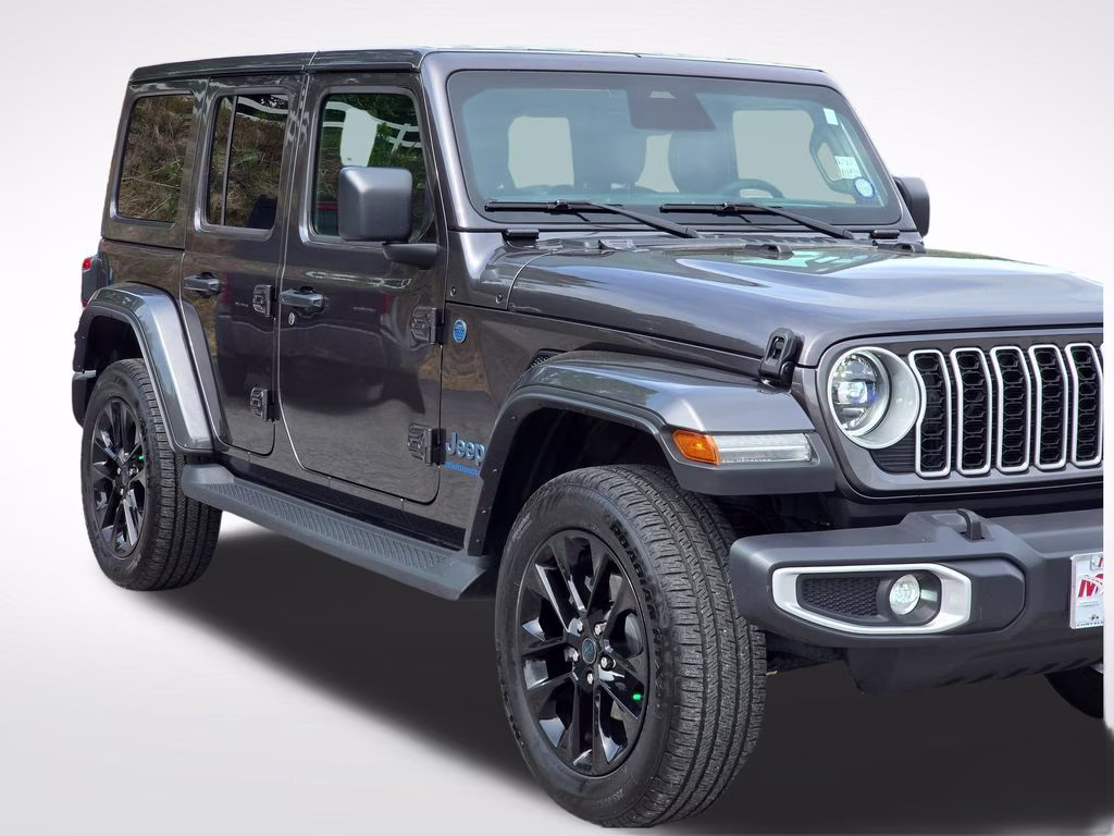 2025 Granite Crystal Metallic Clearcoat Jeep Wrangler Sahara 4xe 4X4 SUV