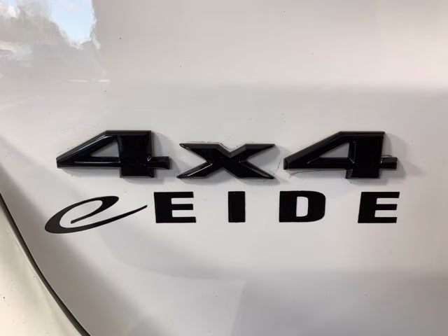 2020 Bright White Clearcoat Jeep Grand Cherokee Altitude 4X4 SUV