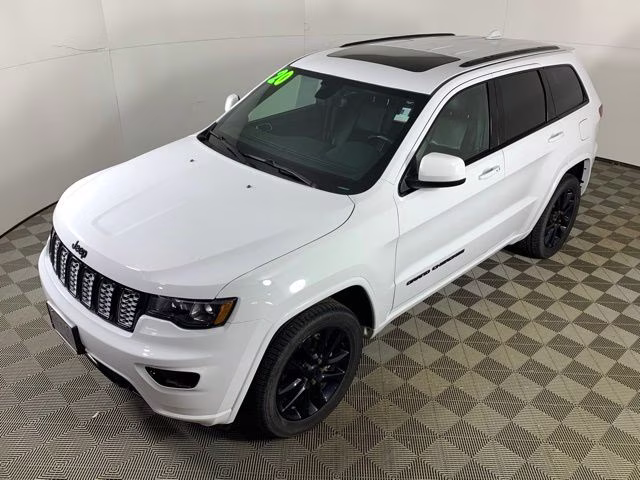 2020 Bright White Clearcoat Jeep Grand Cherokee Altitude 4X4 SUV