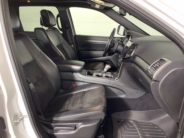 2020 Bright White Clearcoat Jeep Grand Cherokee Altitude 4X4 SUV