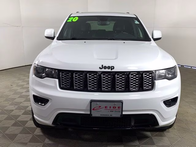 2020 Bright White Clearcoat Jeep Grand Cherokee Altitude 4X4 SUV