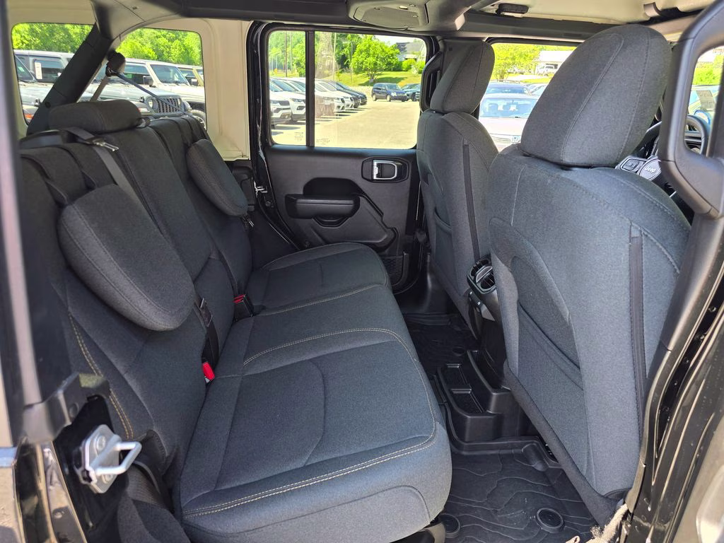 2025 Black Clearcoat Jeep Wrangler Willys 4xe 4X4 SUV