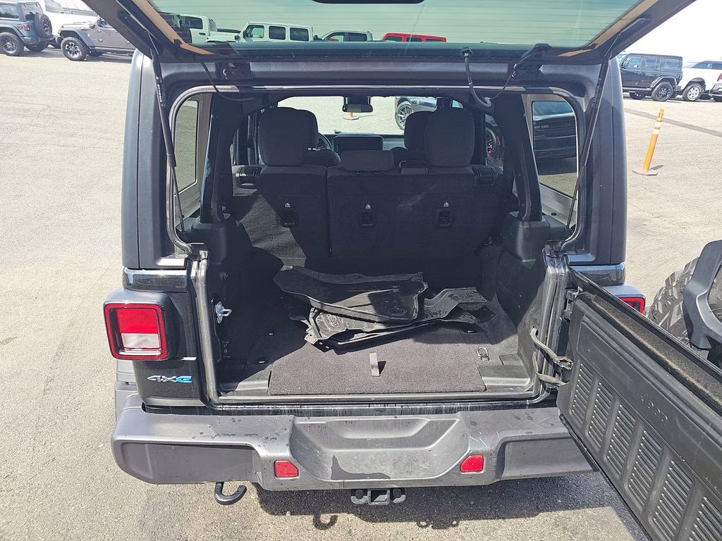 2025 Black Clearcoat Jeep Wrangler Willys 4xe 4X4 SUV