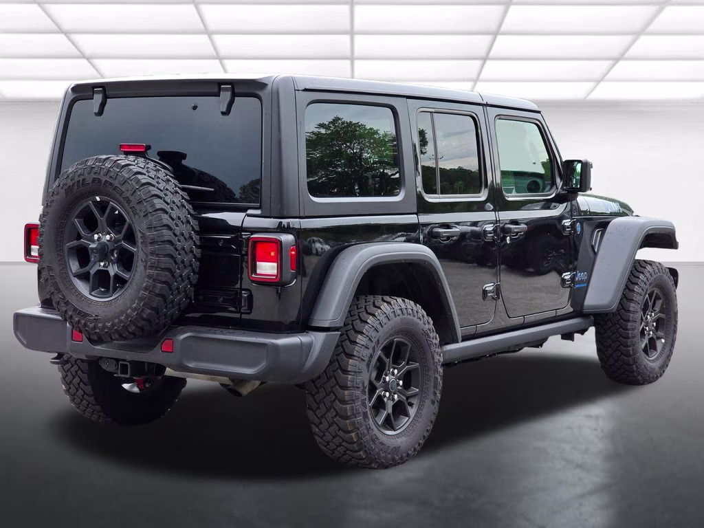 2025 Black Clearcoat Jeep Wrangler Willys 4xe 4X4 SUV