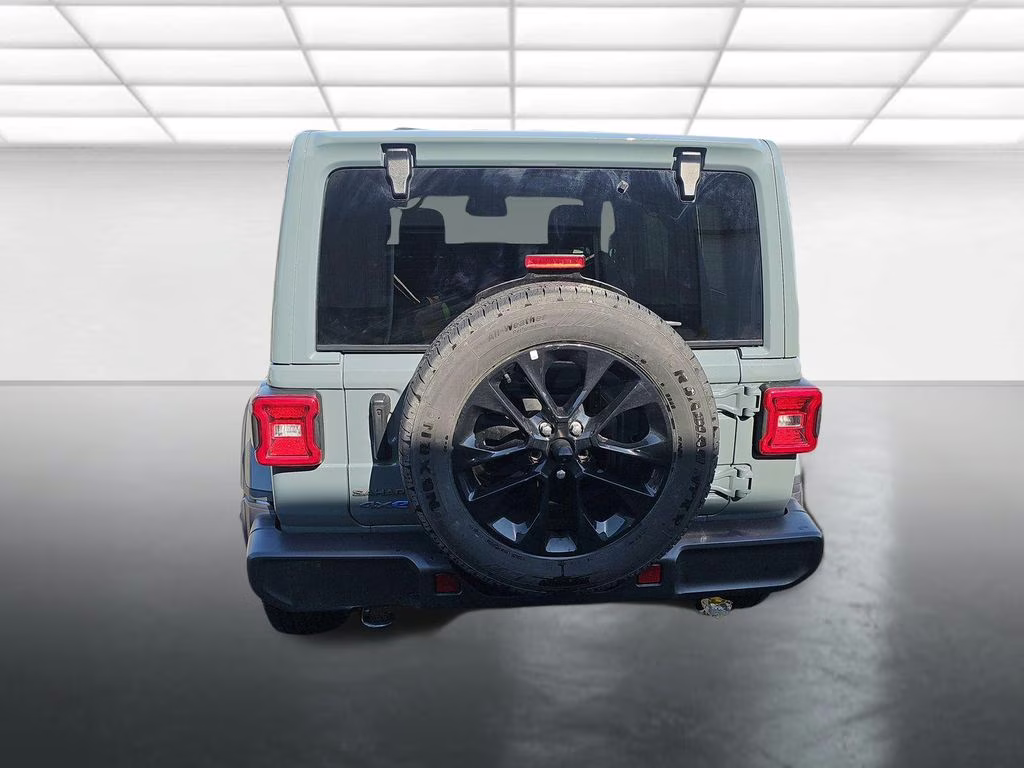 2025 Anvil Clear Coat Jeep Wrangler Sahara 4xe 4X4 SUV
