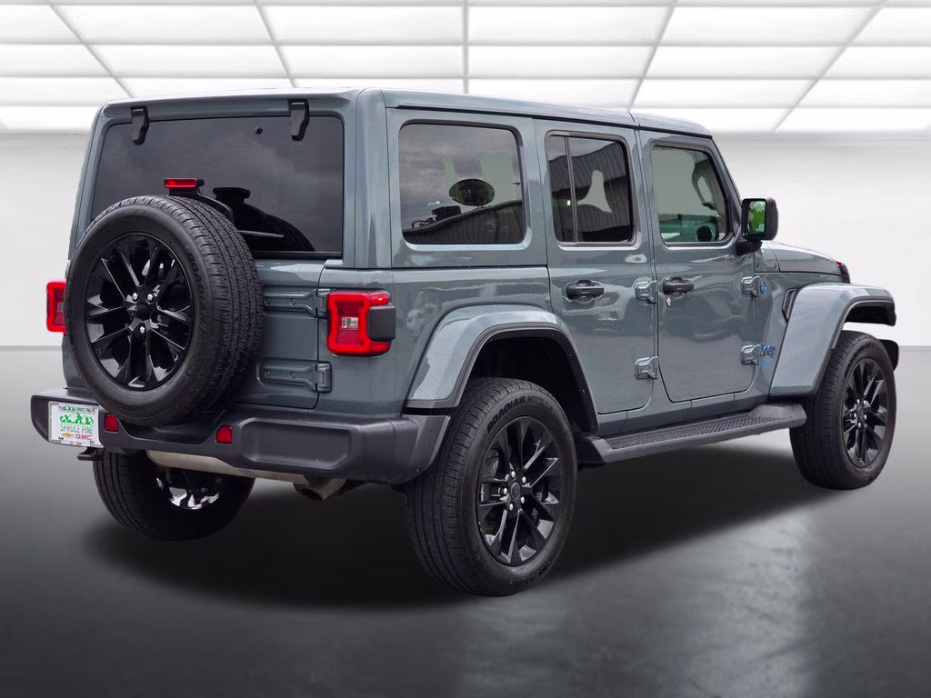 2025 Anvil Clear Coat Jeep Wrangler Sahara 4xe 4X4 SUV