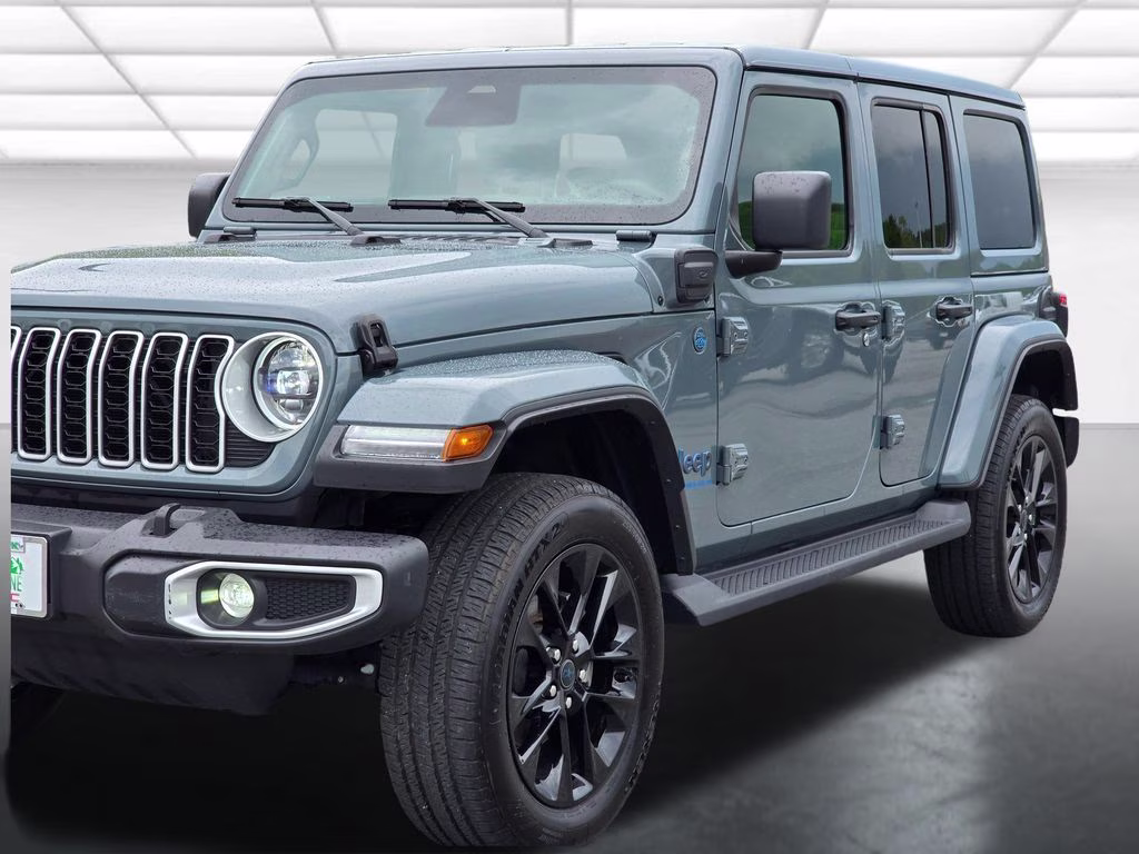 2025 Anvil Clear Coat Jeep Wrangler Sahara 4xe 4X4 SUV
