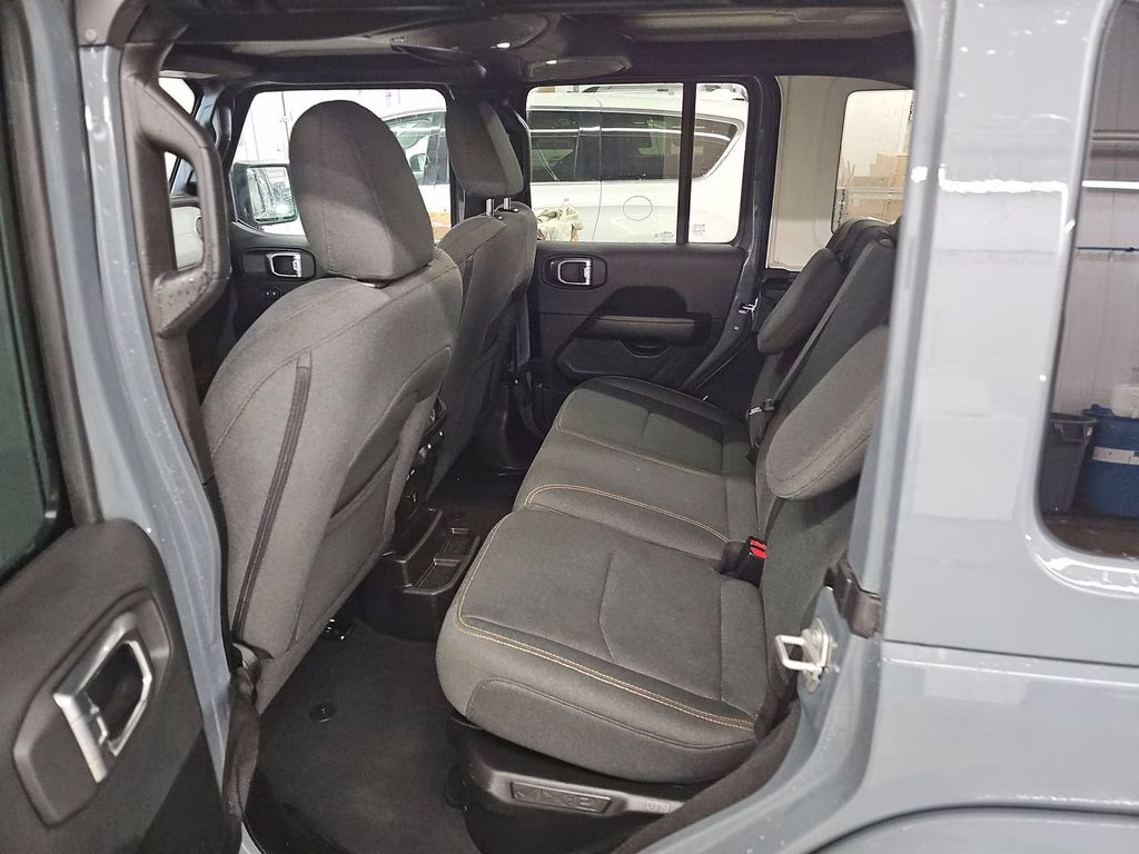2025 Anvil Clear Coat Jeep Wrangler Sahara 4xe 4X4 SUV