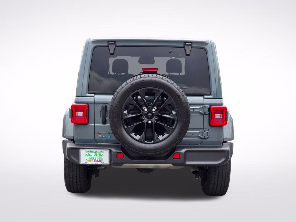 2025 Anvil Clear Coat Jeep Wrangler Sahara 4xe 4X4 SUV