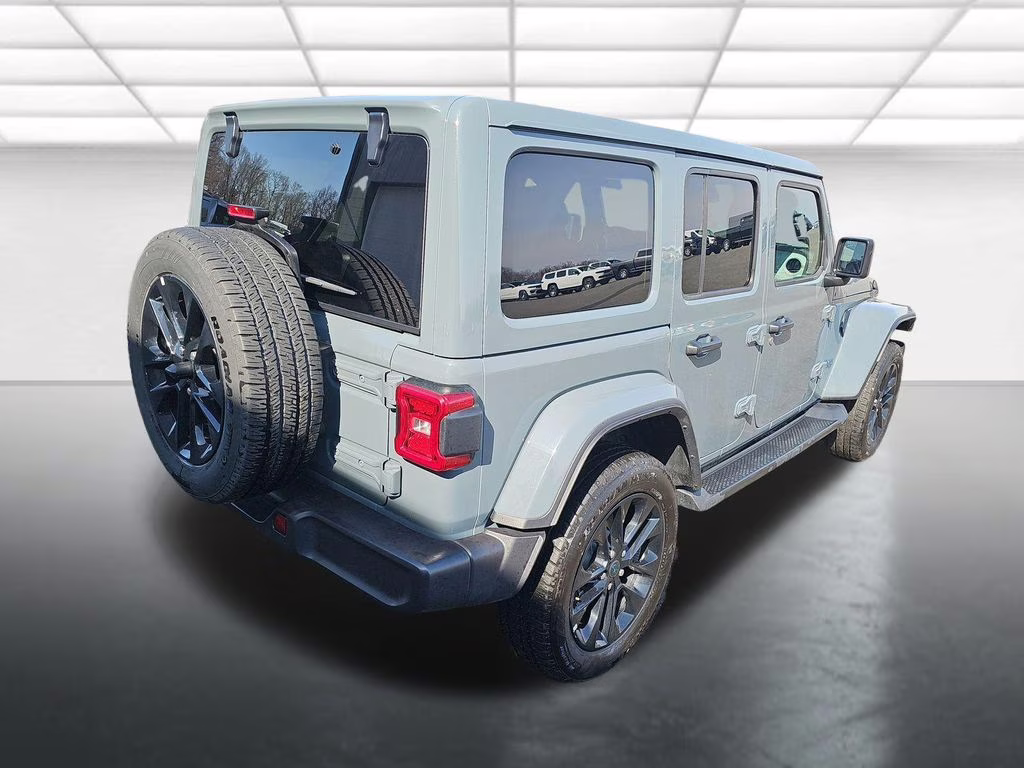 2025 Anvil Clear Coat Jeep Wrangler Sahara 4xe 4X4 SUV
