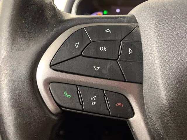 2020 Bright White Clearcoat Jeep Grand Cherokee Altitude 4X4 SUV