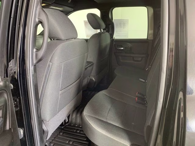 2022 Diamond Black Crystal Pearlcoat Ram 1500 Classic Warlock 4X4 Truck