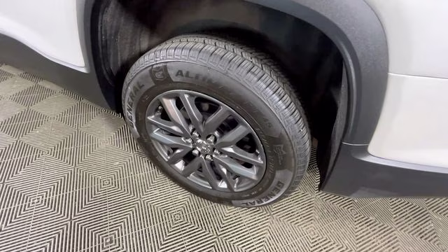 2018 White Frost Tricoat GMC Acadia SLT-1 AWD SUV