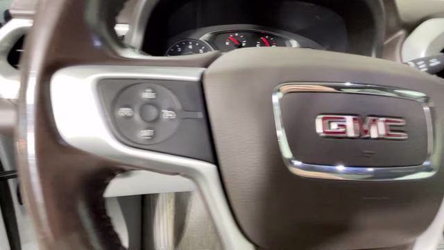 2018 White Frost Tricoat GMC Acadia SLT-1 AWD SUV