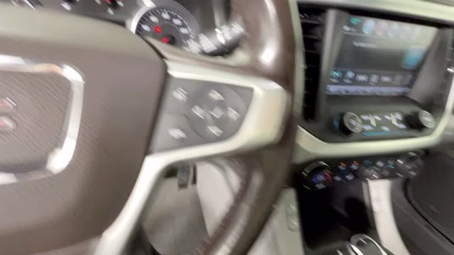 2018 White Frost Tricoat GMC Acadia SLT-1 AWD SUV