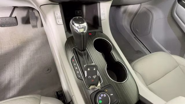2018 White Frost Tricoat GMC Acadia SLT-1 AWD SUV