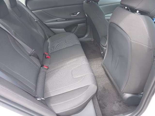 2026 Serenity White Pearl Hyundai Elantra SE FWD Sedan