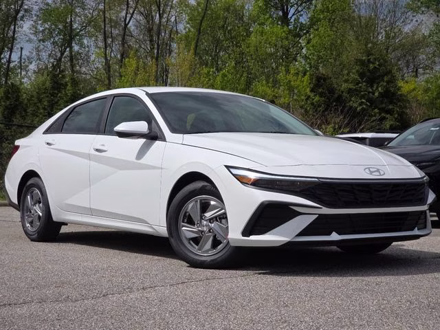 2026 Serenity White Pearl Hyundai Elantra SE FWD Sedan