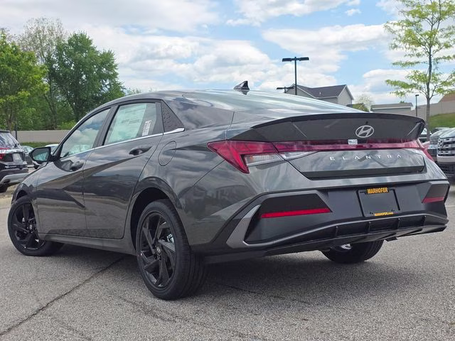 2026 Amazon Gray Hyundai Elantra SEL Sport FWD Sedan