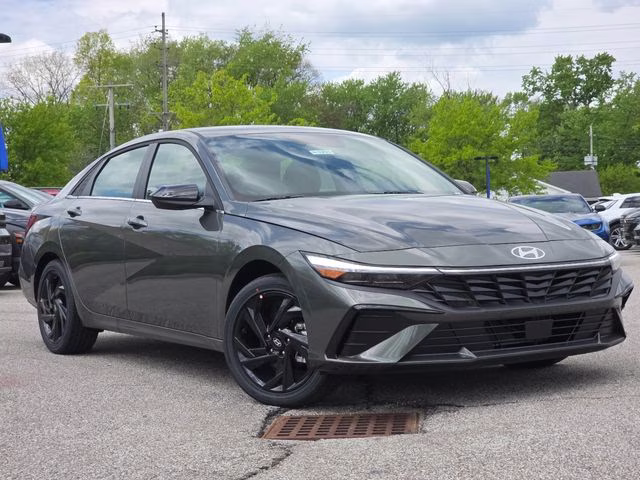 2026 Amazon Gray Hyundai Elantra SEL Sport FWD Sedan