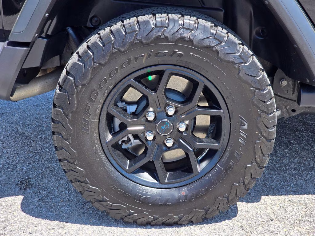 2025 Black Clearcoat Jeep Wrangler Willys 4xe 4X4 SUV