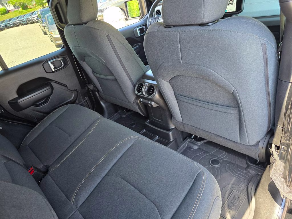 2025 Black Clearcoat Jeep Wrangler Willys 4xe 4X4 SUV