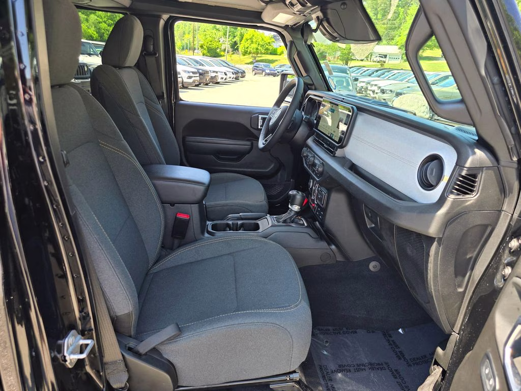 2025 Black Clearcoat Jeep Wrangler Willys 4xe 4X4 SUV