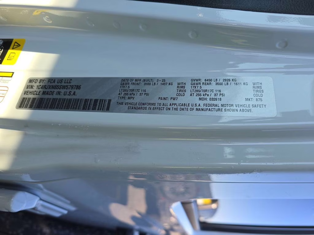 2025 Bright White Clearcoat Jeep Wrangler Willys 4xe 4X4 SUV