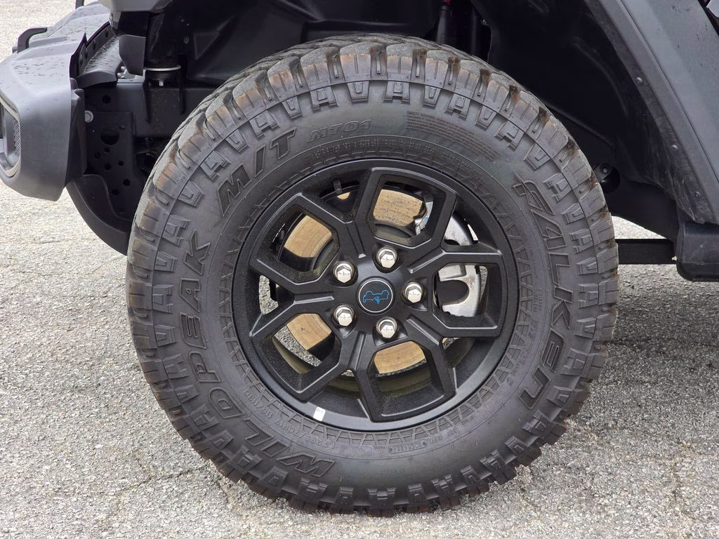 2025 Black Clearcoat Jeep Wrangler Willys 4xe 4X4 SUV