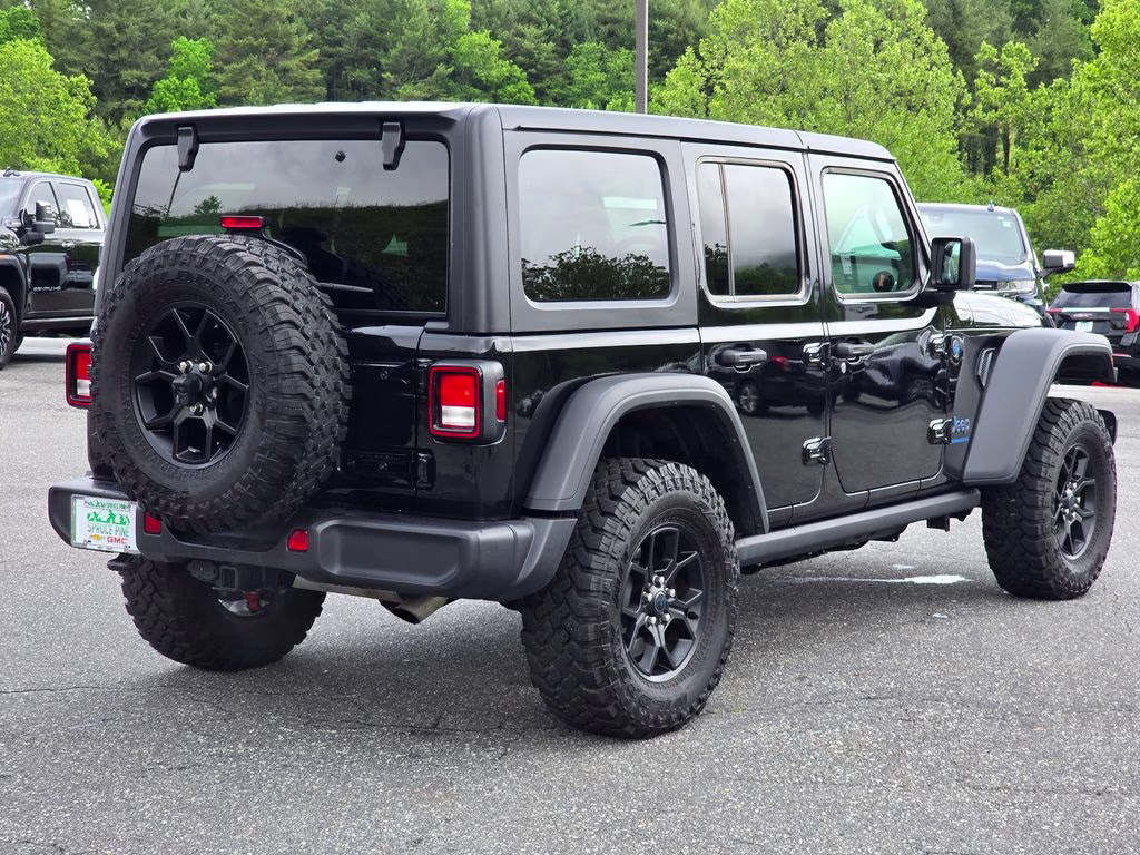 2025 Black Clearcoat Jeep Wrangler Willys 4xe 4X4 SUV
