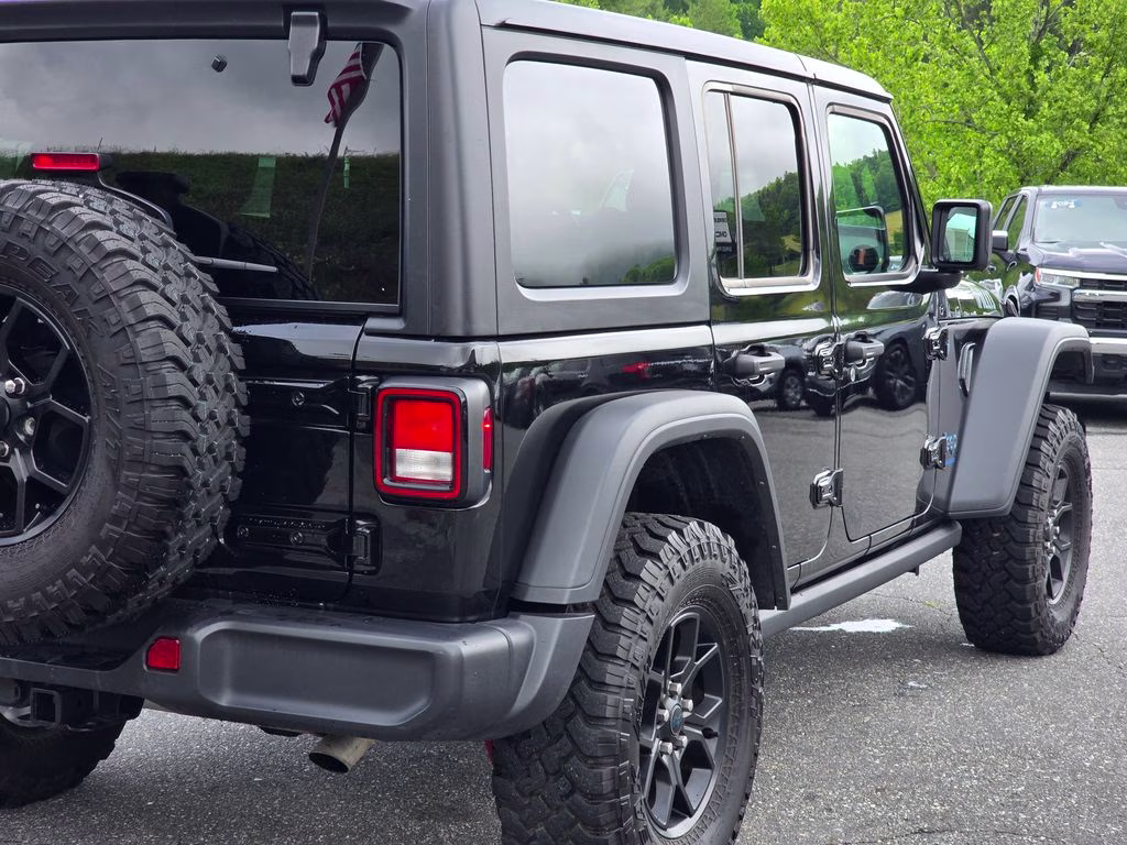 2025 Black Clearcoat Jeep Wrangler Willys 4xe 4X4 SUV