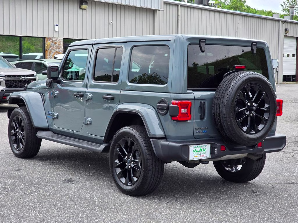 2025 Anvil Clear Coat Jeep Wrangler Sahara 4xe 4X4 SUV
