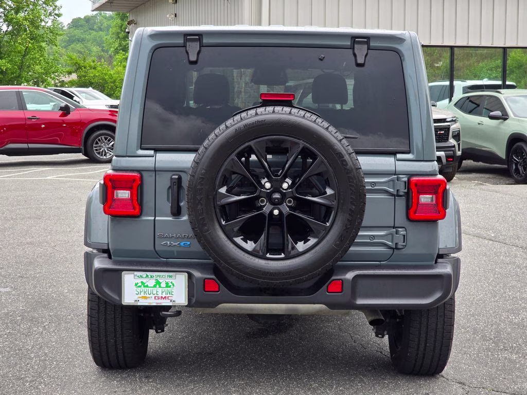 2025 Anvil Clear Coat Jeep Wrangler Sahara 4xe 4X4 SUV