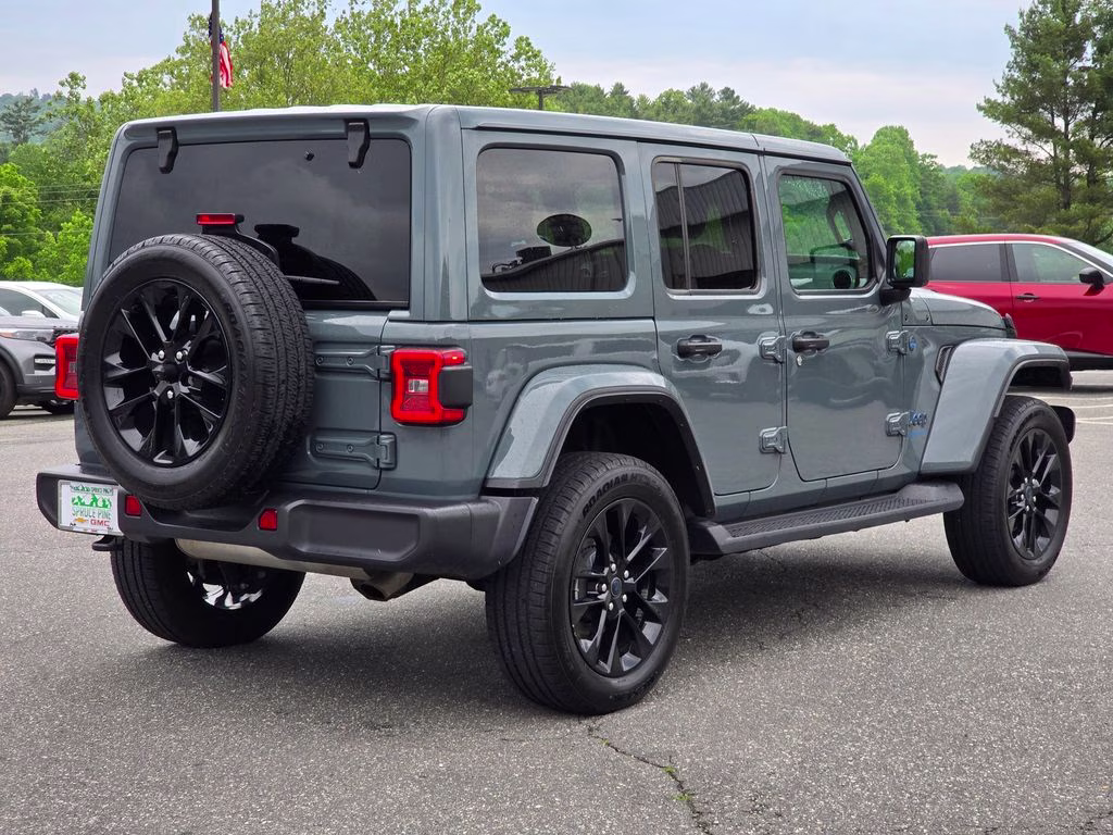 2025 Anvil Clear Coat Jeep Wrangler Sahara 4xe 4X4 SUV