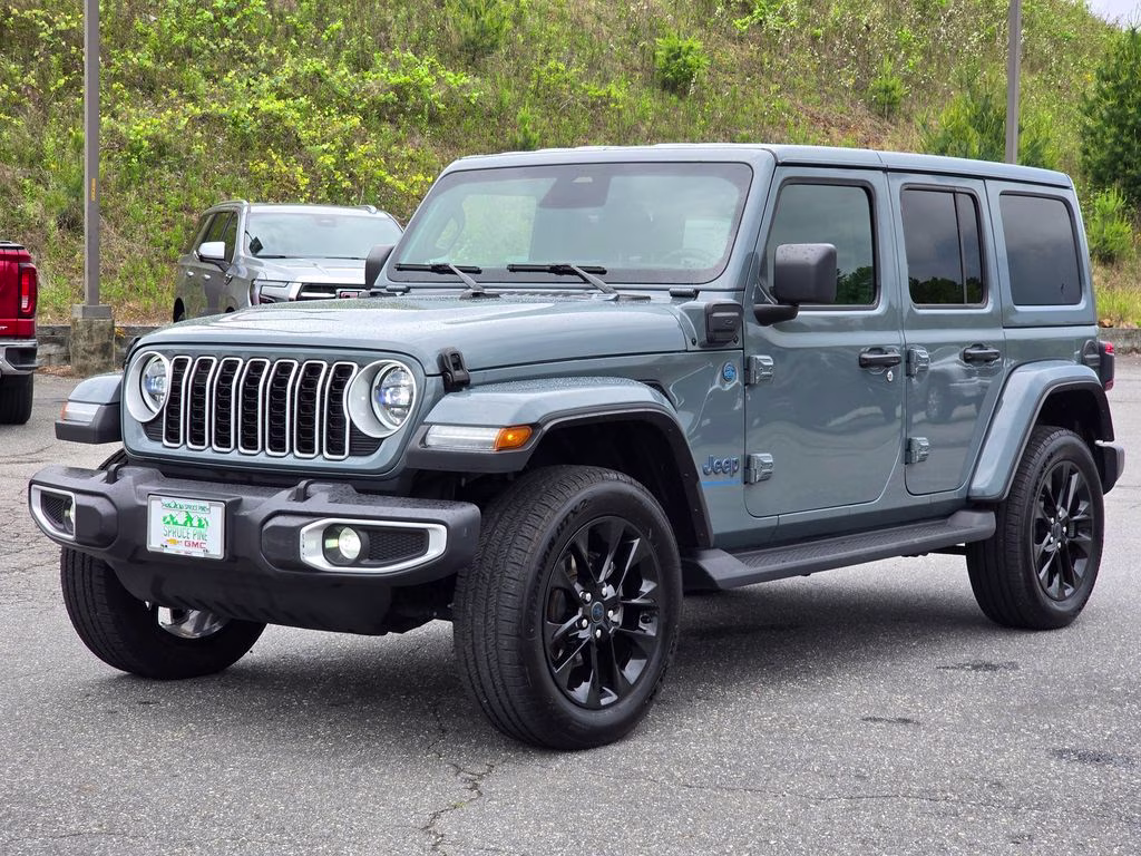 2025 Anvil Clear Coat Jeep Wrangler Sahara 4xe 4X4 SUV