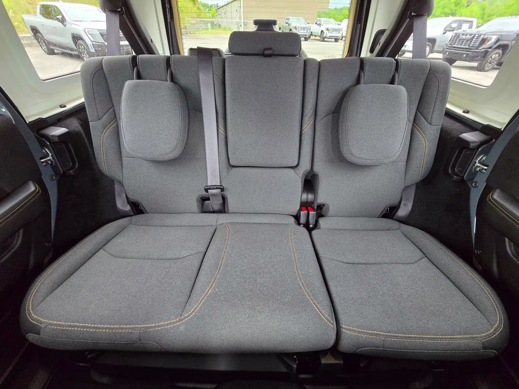2025 Anvil Clear Coat Jeep Wrangler Sahara 4xe 4X4 SUV