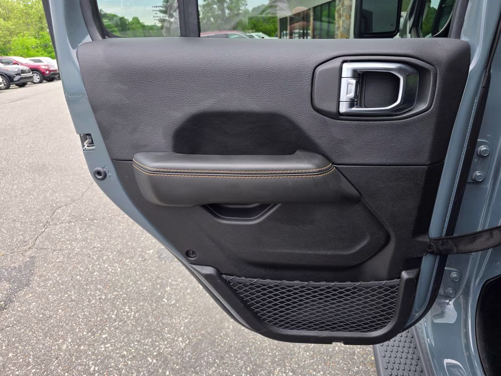 2025 Anvil Clear Coat Jeep Wrangler Sahara 4xe 4X4 SUV