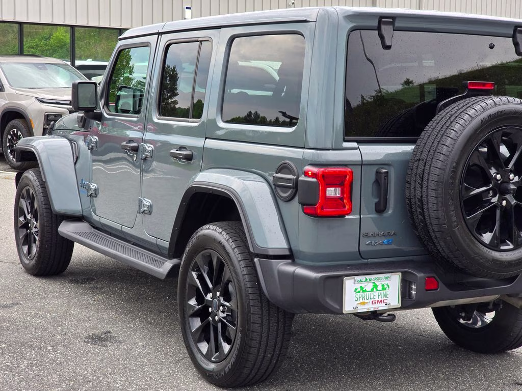 2025 Anvil Clear Coat Jeep Wrangler Sahara 4xe 4X4 SUV