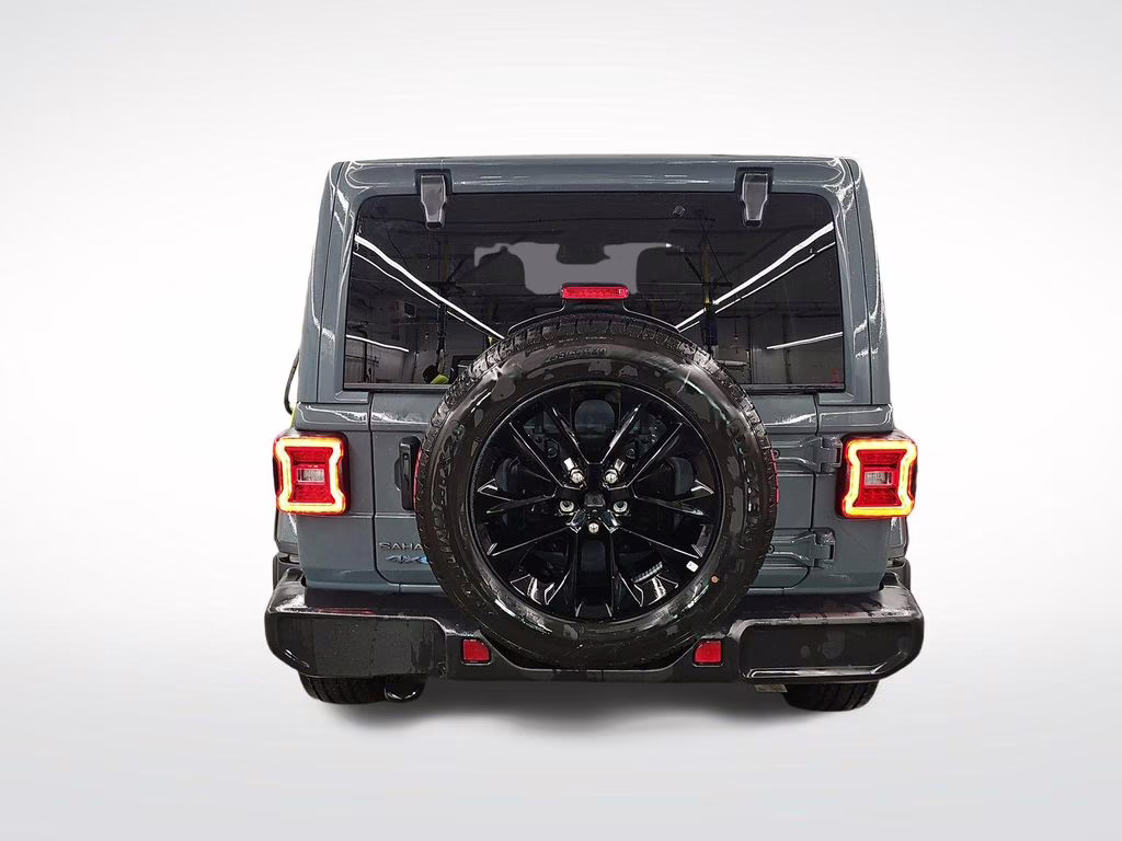 2025 Anvil Clear Coat Jeep Wrangler Sahara 4xe 4X4 SUV
