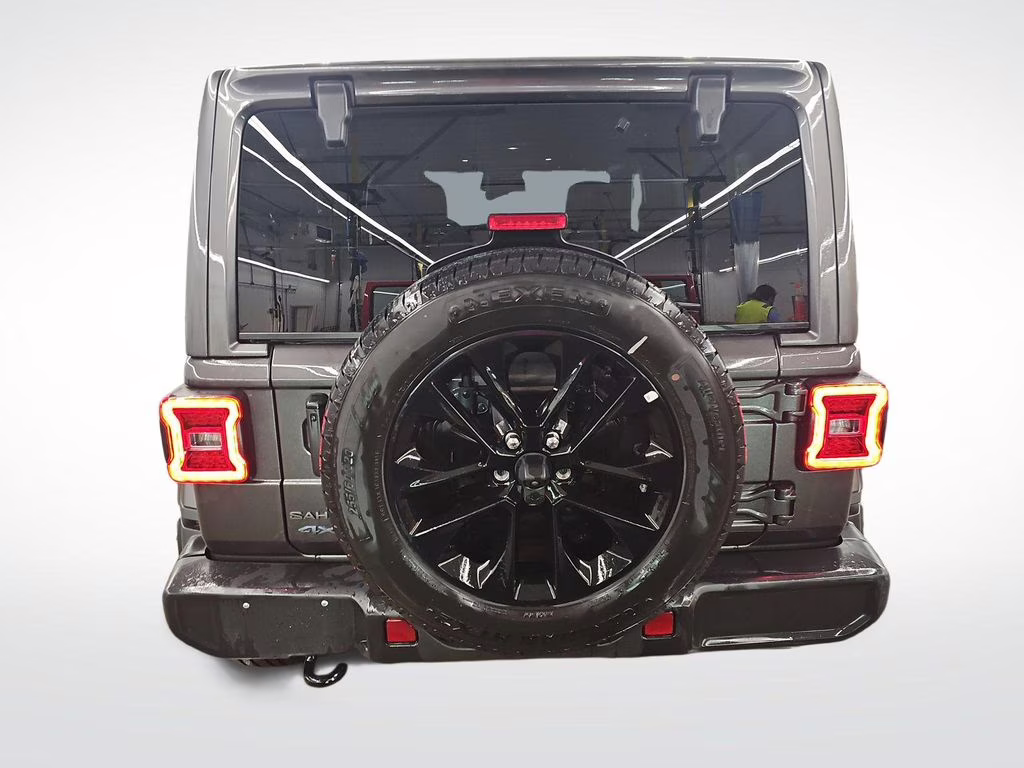 2025 Granite Crystal Metallic Clearcoat Jeep Wrangler Sahara 4xe 4X4 SUV
