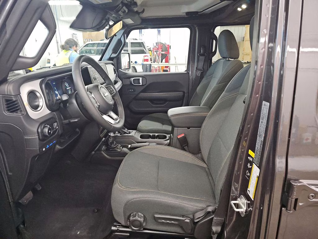 2025 Granite Crystal Metallic Clearcoat Jeep Wrangler Sahara 4xe 4X4 SUV