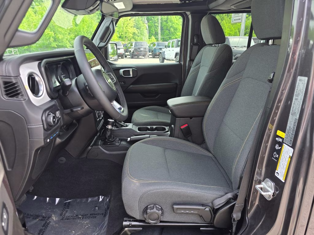 2025 Granite Crystal Metallic Clearcoat Jeep Wrangler Sahara 4xe 4X4 SUV