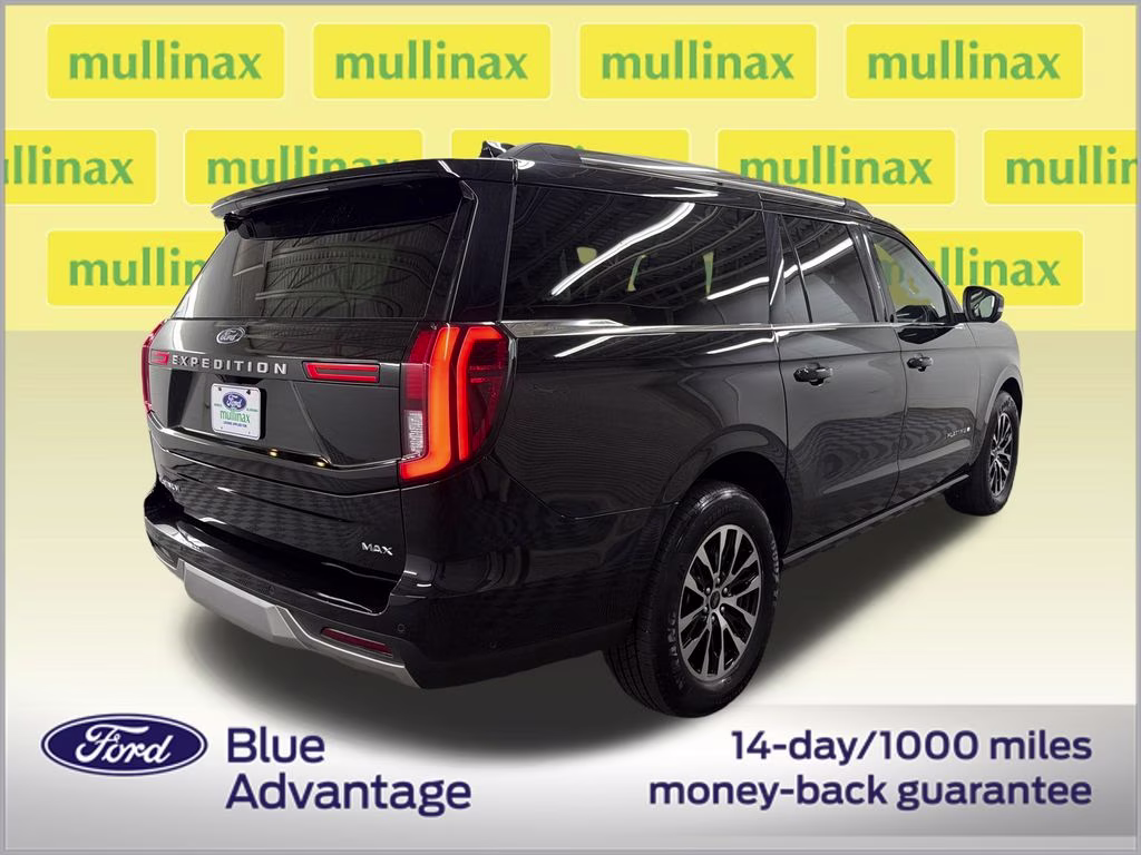 2025 Agate Black Metallic Ford Expedition Max Platinum 4X4 SUV