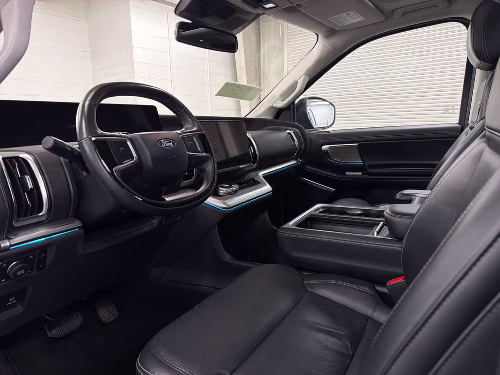 2025 Agate Black Metallic Ford Expedition Max Platinum 4X4 SUV