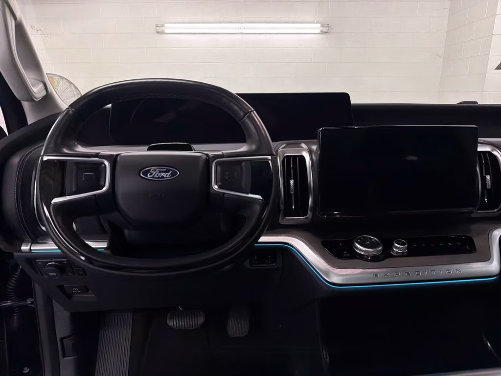 2025 Agate Black Metallic Ford Expedition Max Platinum 4X4 SUV